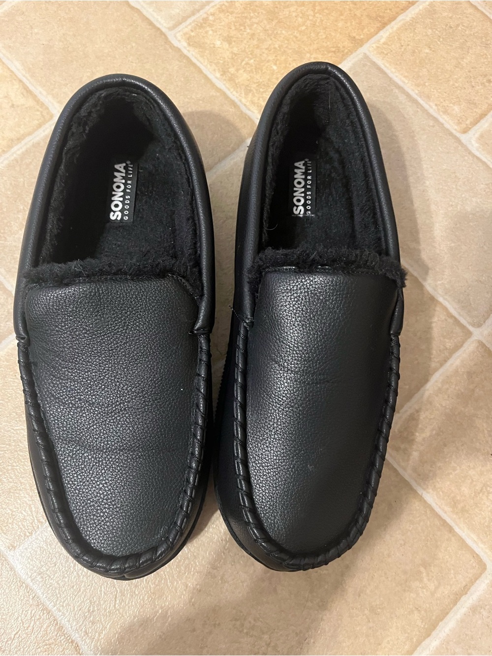 Sonoma Black Men's Faux-Leather Moccasin Slippers